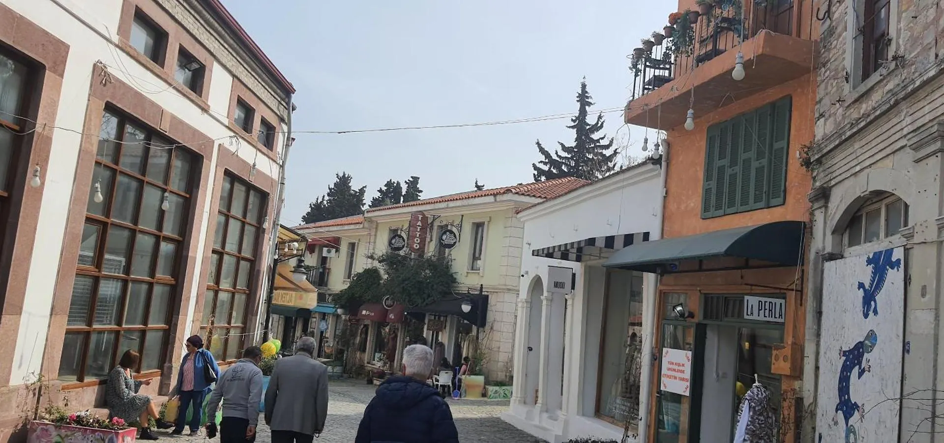 Urla Sanat Sokagi Bahceli Ev 아파트 터키